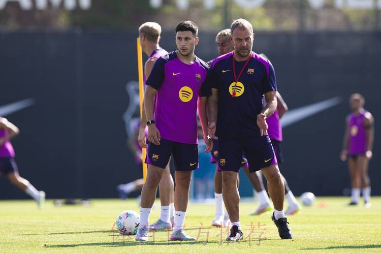 每体:巴萨B队中卫科尔特斯表现优异,他正等着弗里克的征召 每体:巴萨B队中卫科尔特斯表现优异,他正等着弗里克的征召