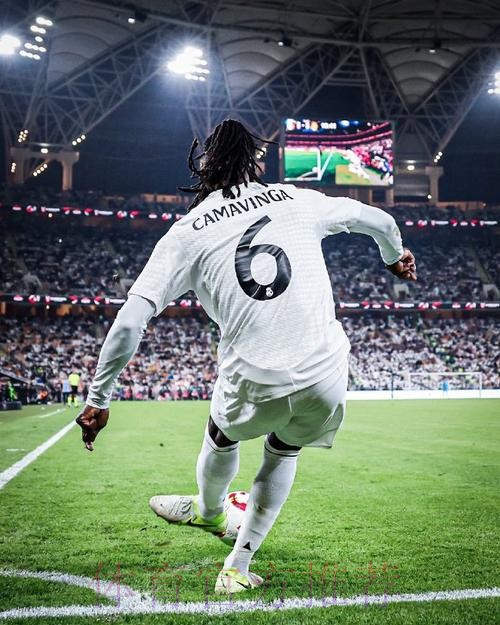 记者:阿诺德无缘今年剩余比赛 卡马文加情况乐观